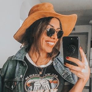 Accessories - Brown Hat Accessories - Brown Hat